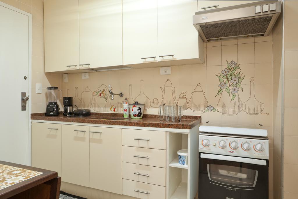 Apartamento Completo Na Praia De Copacabana 02 Quartos Com Vista Lateral Mar Em Andar Alto, Ar, Wifi , Netflix, Pauloangerami Rmvc18 Rio de Janeiro Exteriör bild